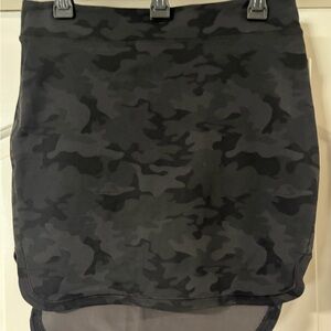 NWT Lululemon City Skirt Savasana Camo 20cm New Black / Soot - Size 8